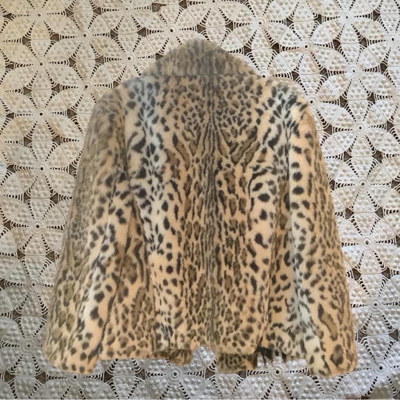 Nuage Faux Leopard Toggle Closure Coat - Picture 4 of 9